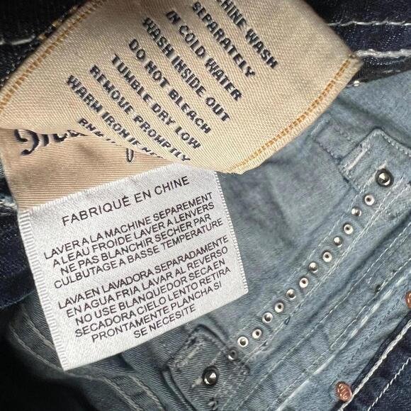 Miss Me Jeans Women’s Size 32 Mid-Rise Cropped Dark Wash Embellished Pocket DK 2 - Picture 5 of 13